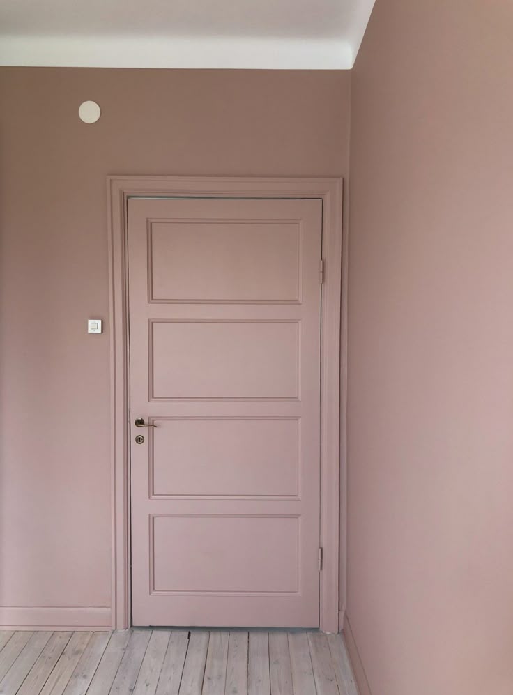 Фарбування дерева